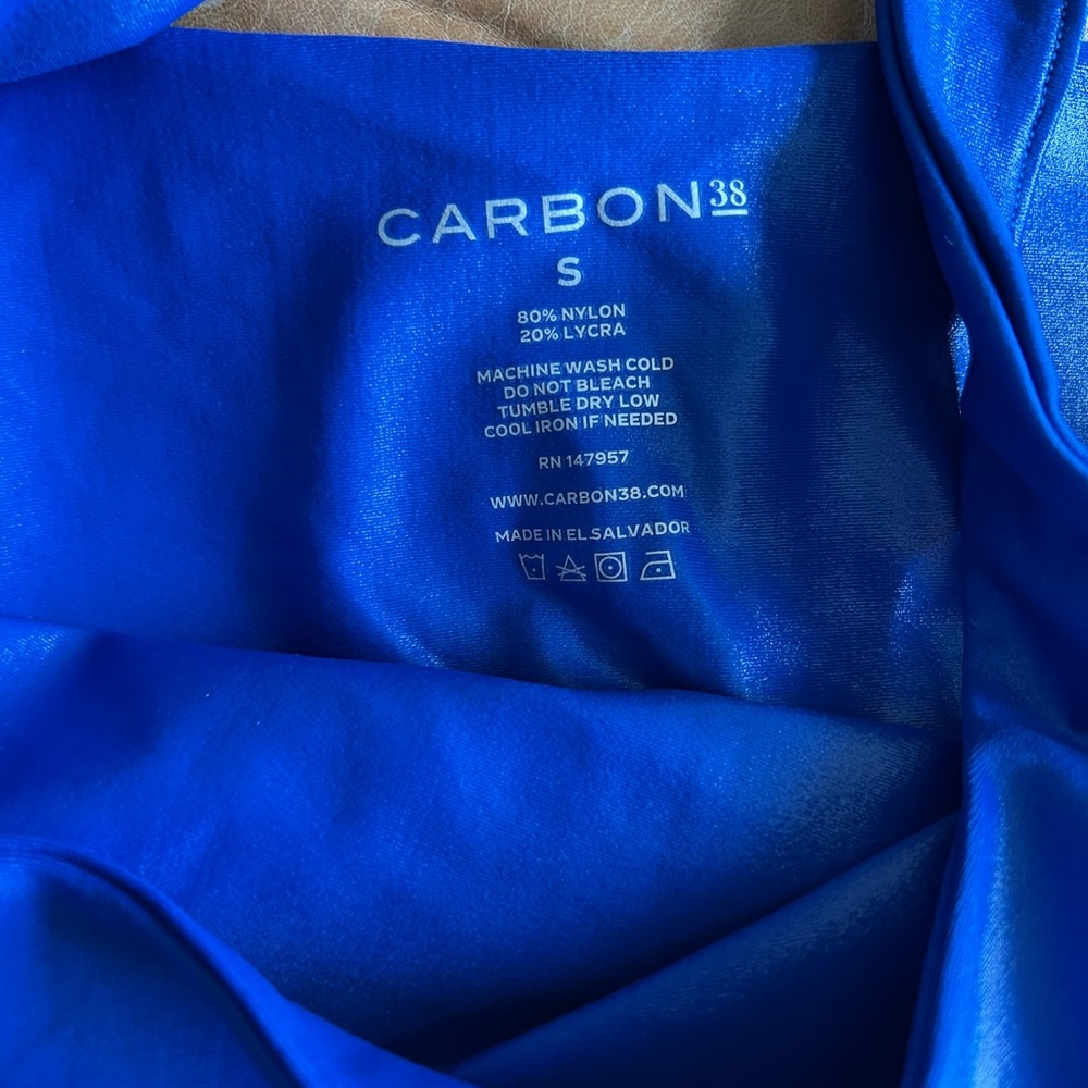 SET - Carbon38 Shiny Royal Blue High-Rise Leggings and top - Picture 6 of 9